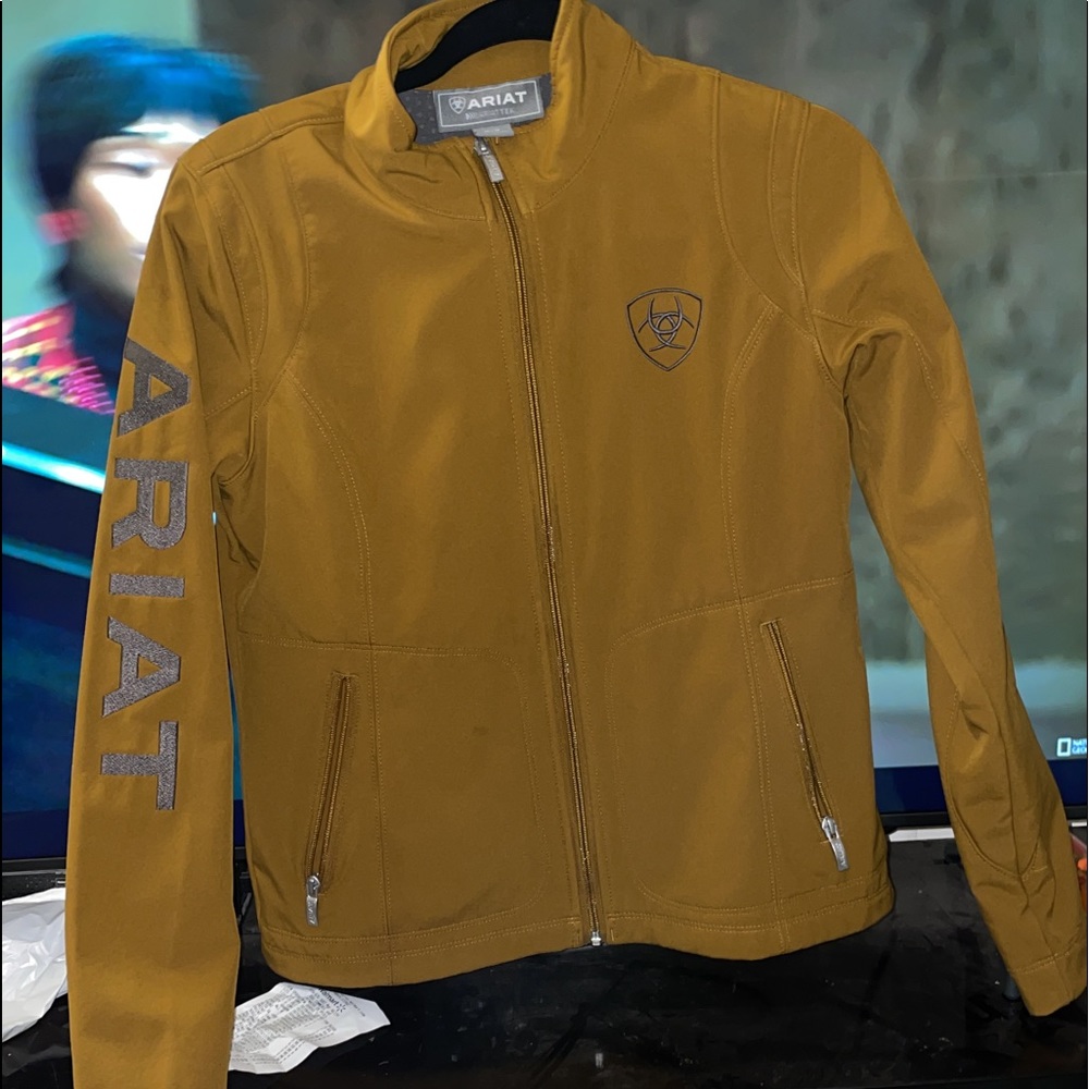 ARIAT JACKET